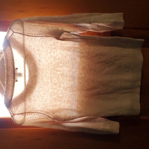 Banana Republic Wool sweater with beaded collar. - Picture 3 of 5